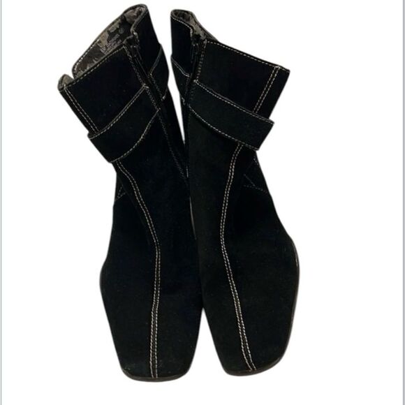 Aerosoles sz6 black suede ankle booties w/3” heel comfy stylish versatile GUC - Picture 1 of 12